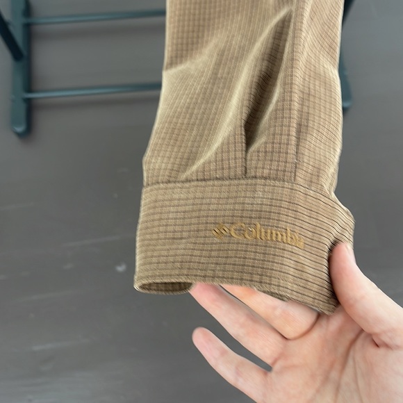 Columbia Button down - Picture 5 of 5